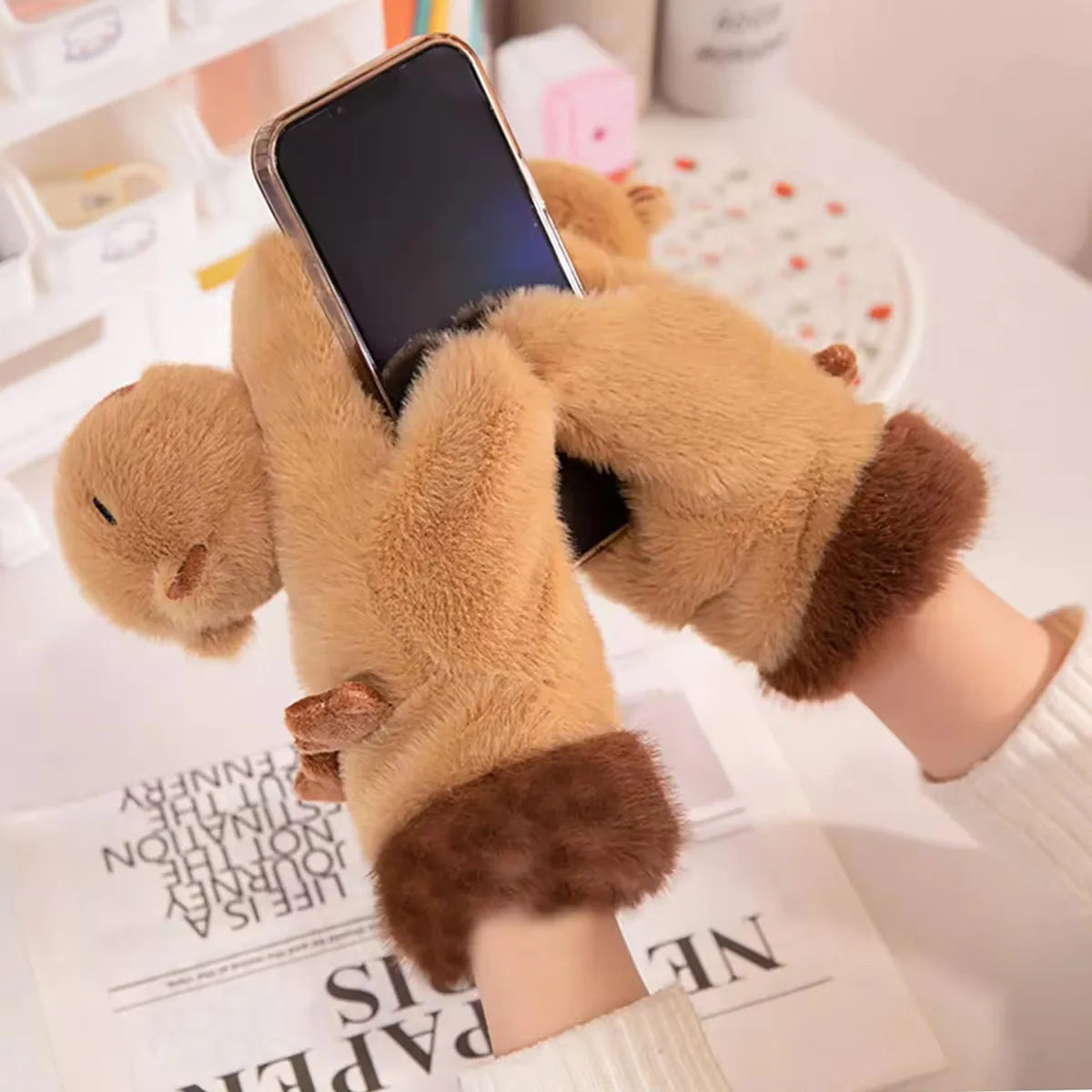 Cute Capybara & Penguin Plush Gloves with Hat & Scarf | Soft Warm Winter Fleece Mittens – Perfect Christmas & New Year Gift | Best Winter Apparel - Moss Roze