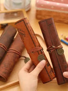 Vintage Treasure Map Leather Pencil Case – Roll-Up Pouch with Buckle Closure, Large Capacity Organizer for School, Art Supplies - Moss Roze